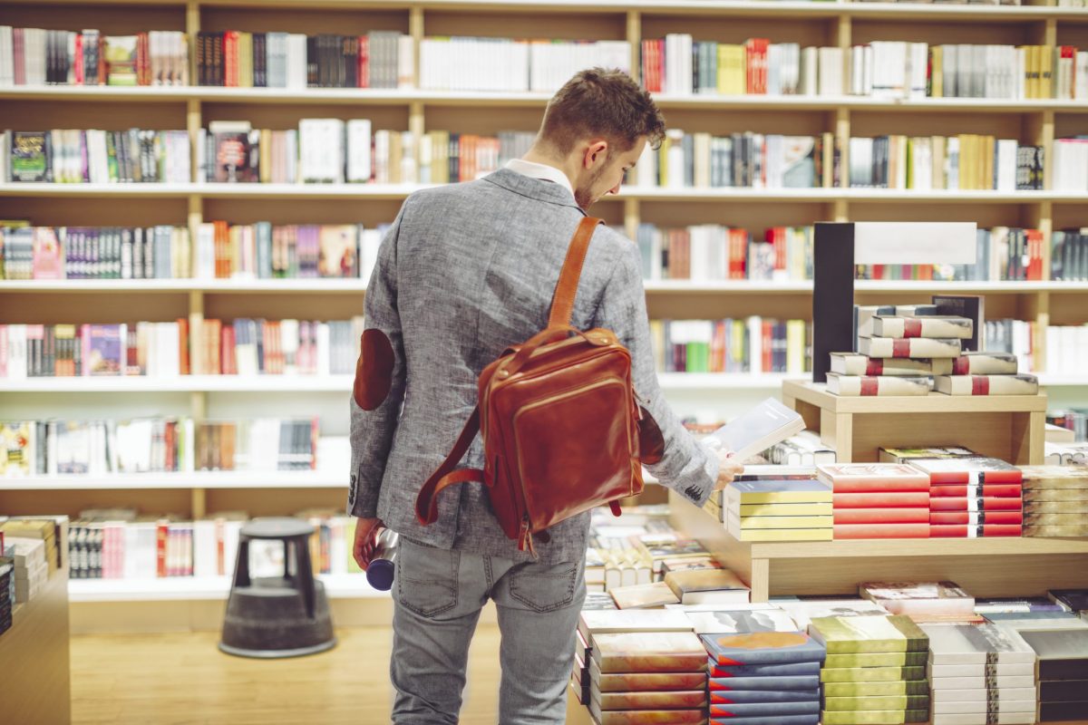 Student in bookstore